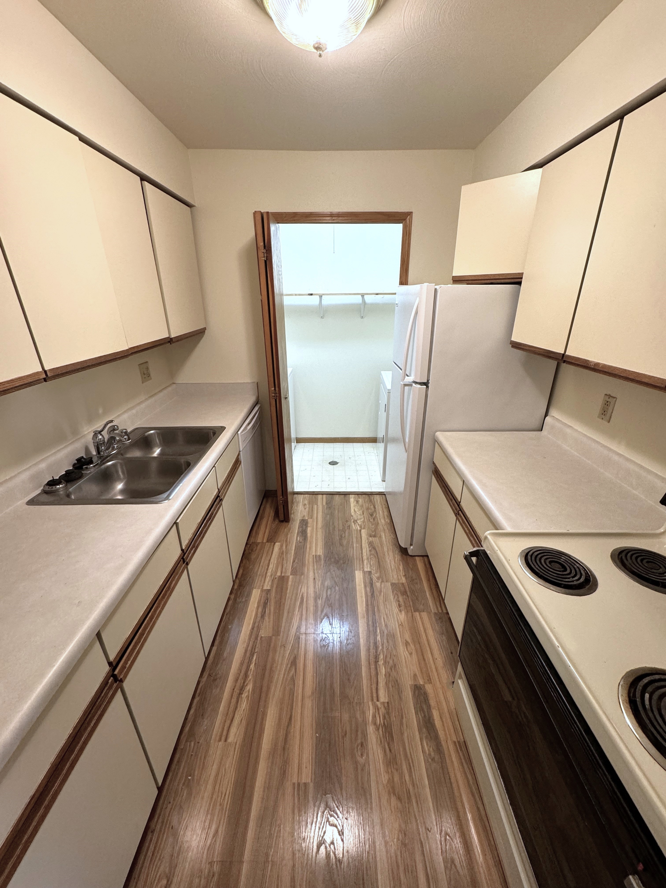 2411 Tawhee Drive #216