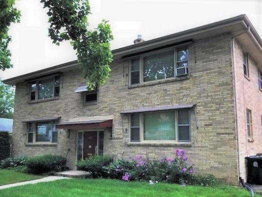 413 Pawling Street #3