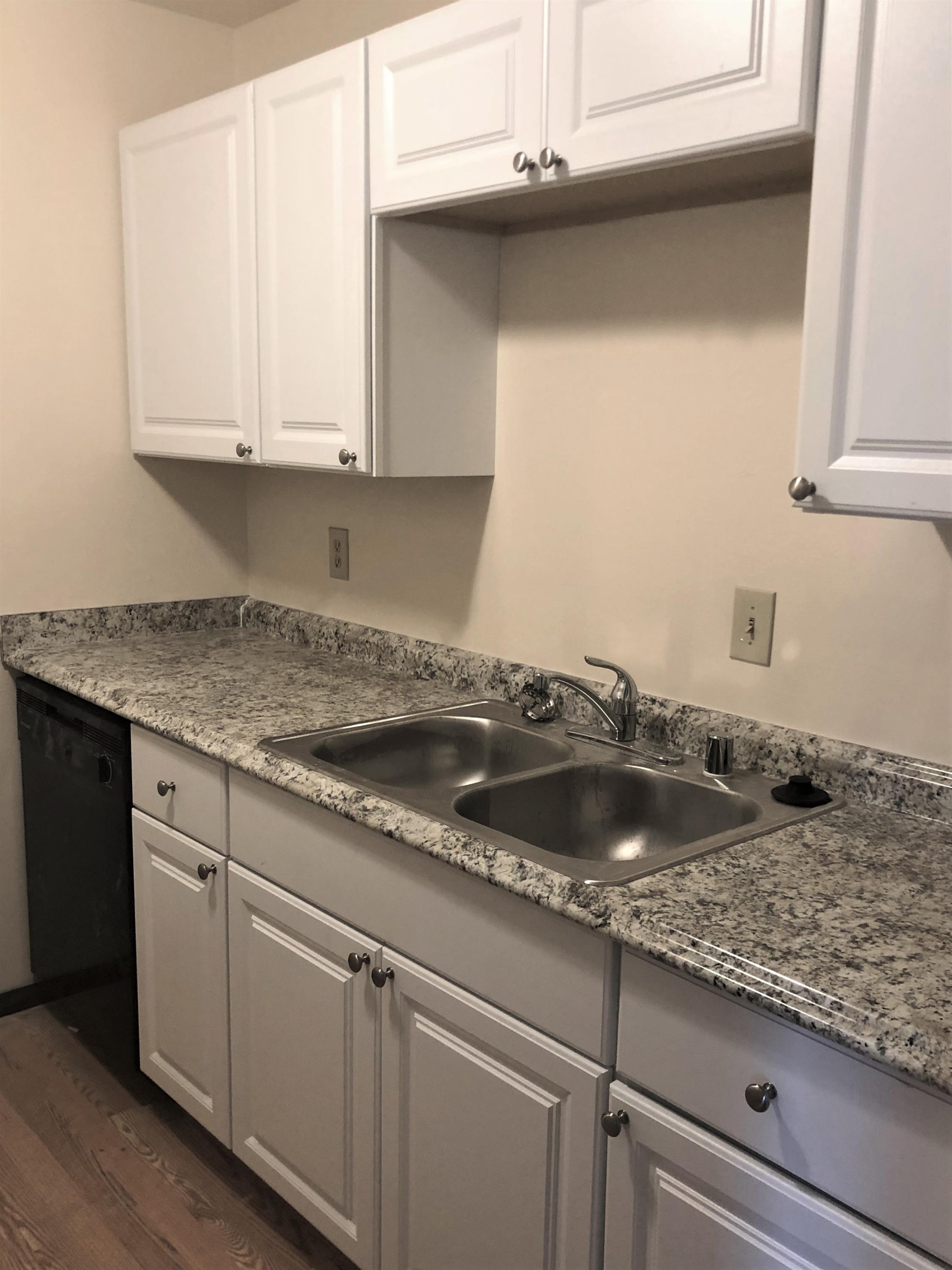 4510 Thurston Lane #8