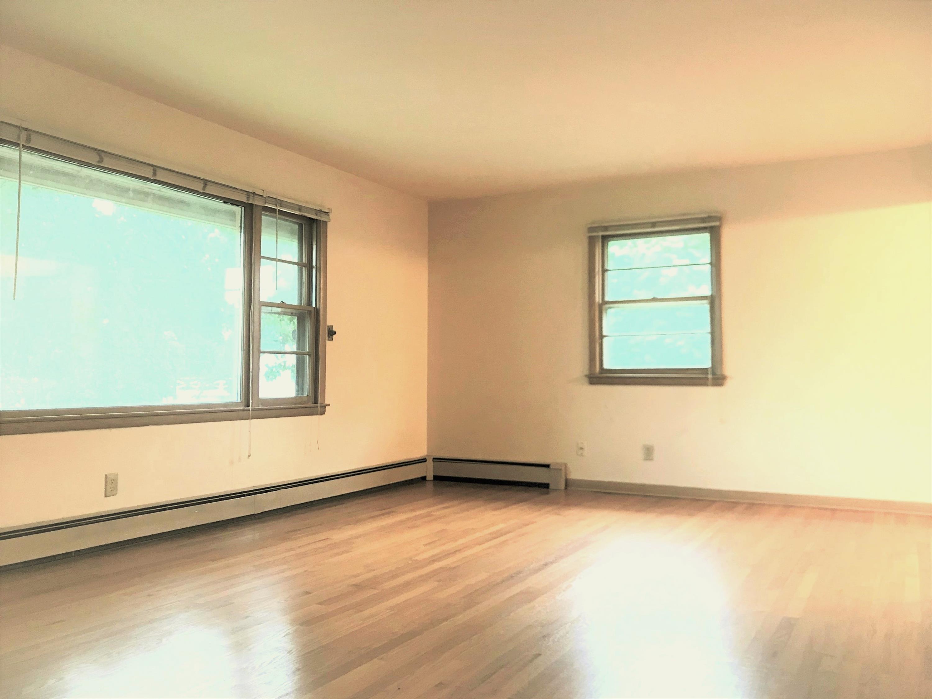 413 Pawling Street #1