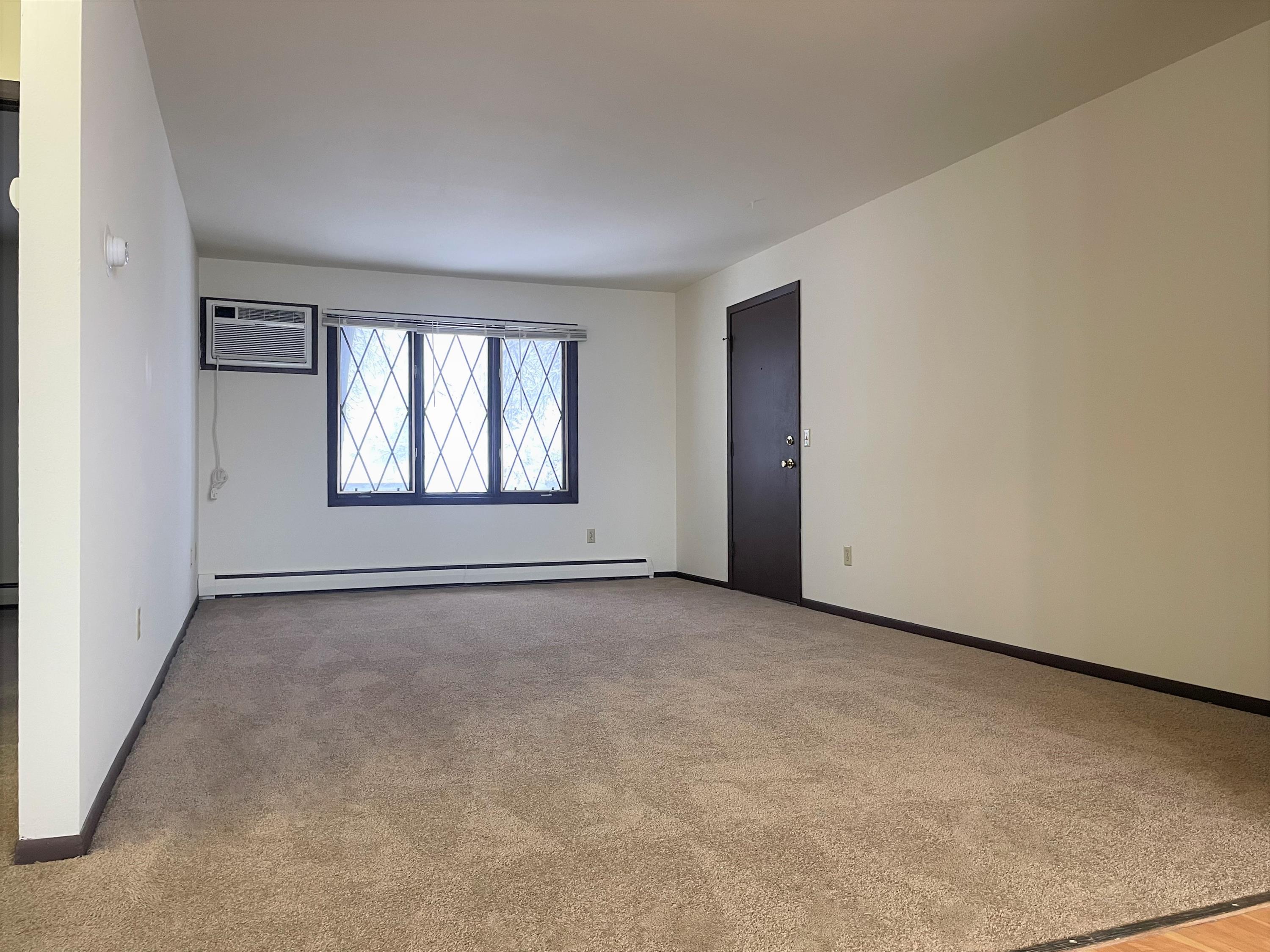 2367 Chalet Gardens Road #4